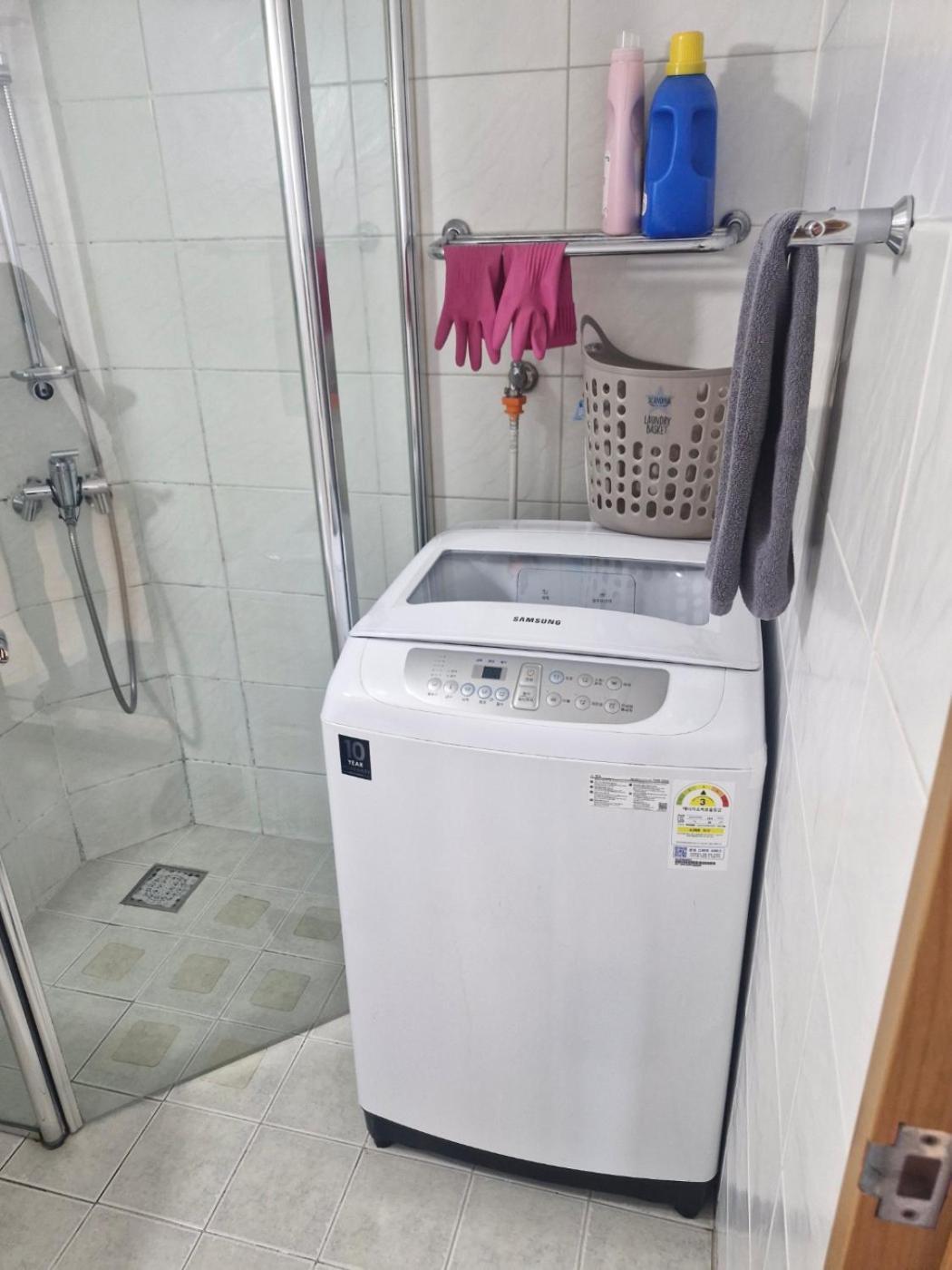Hongdae Guesthouse 1Min From Hongik Uni Station Exit #1 서울특별시 외부 사진